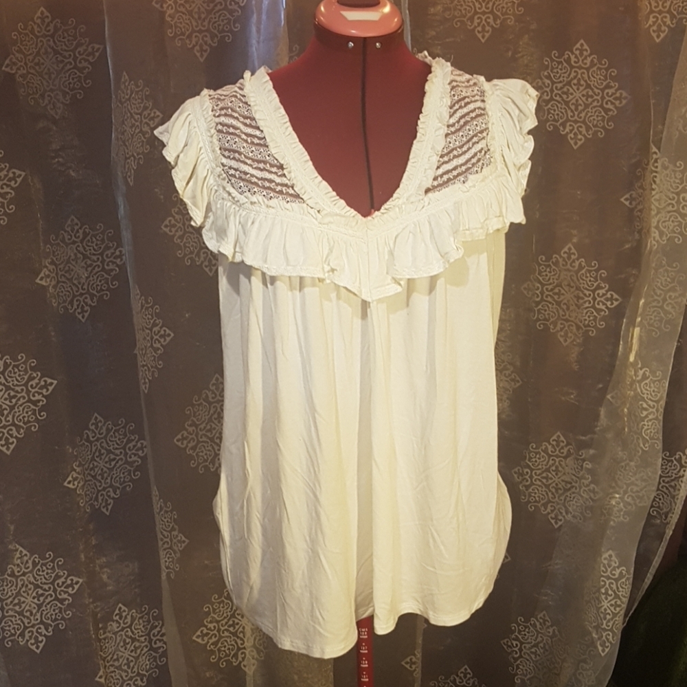Beautiful white formal T-shirt with lace women's